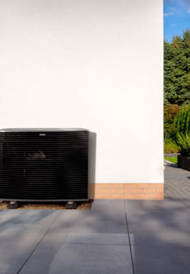 Instalație exterioară a sistemului Daikin Altherma 4