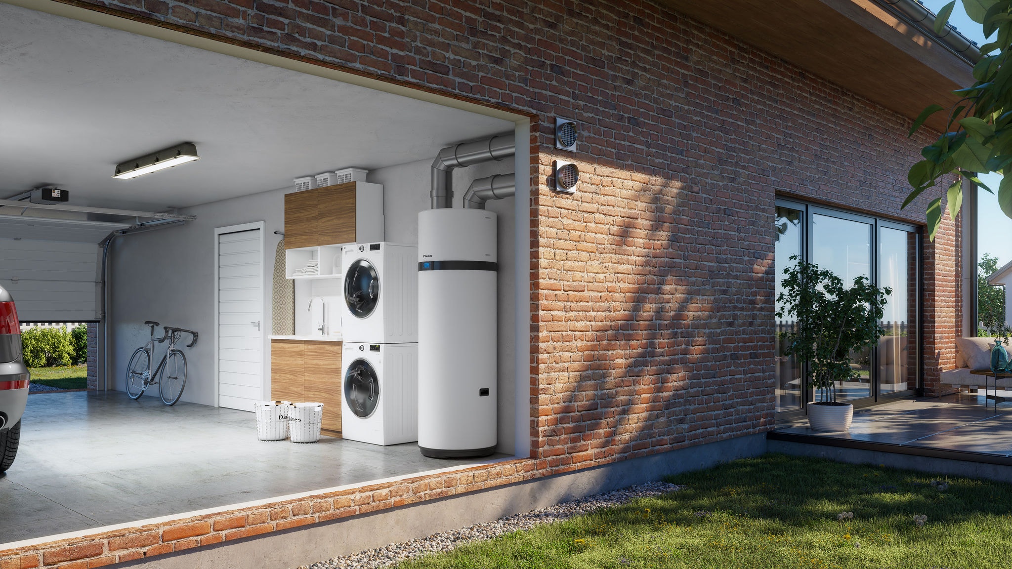 Rezervor de apă caldă menajeră cu energie din sursă regenerabilă instalat în garaj