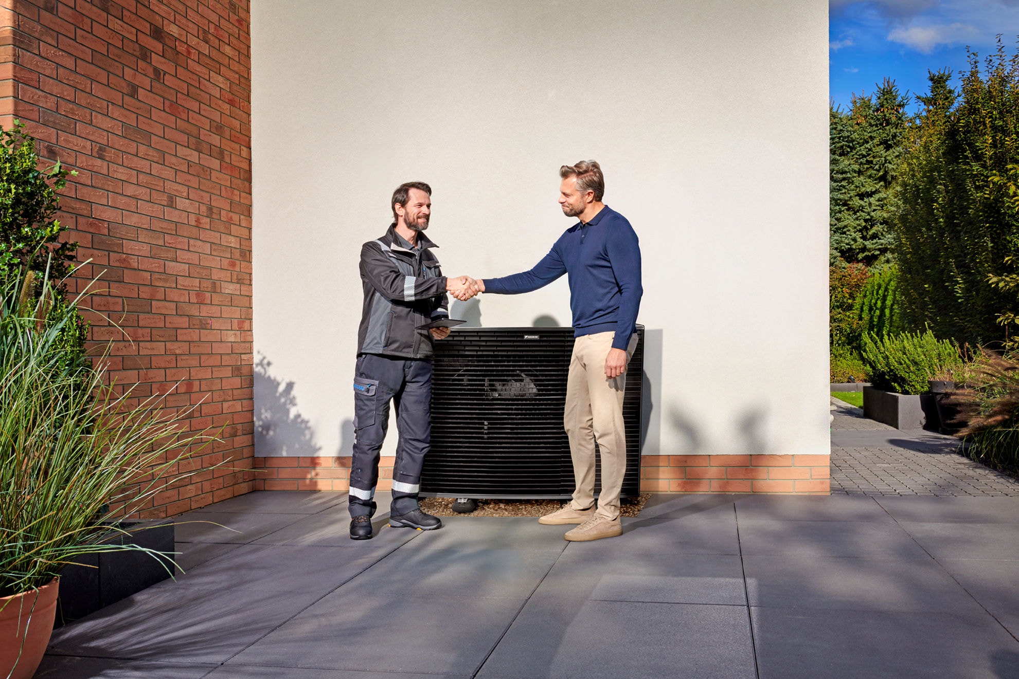 Unitatea exterioară a unui sistem Daikin Altherma instalat