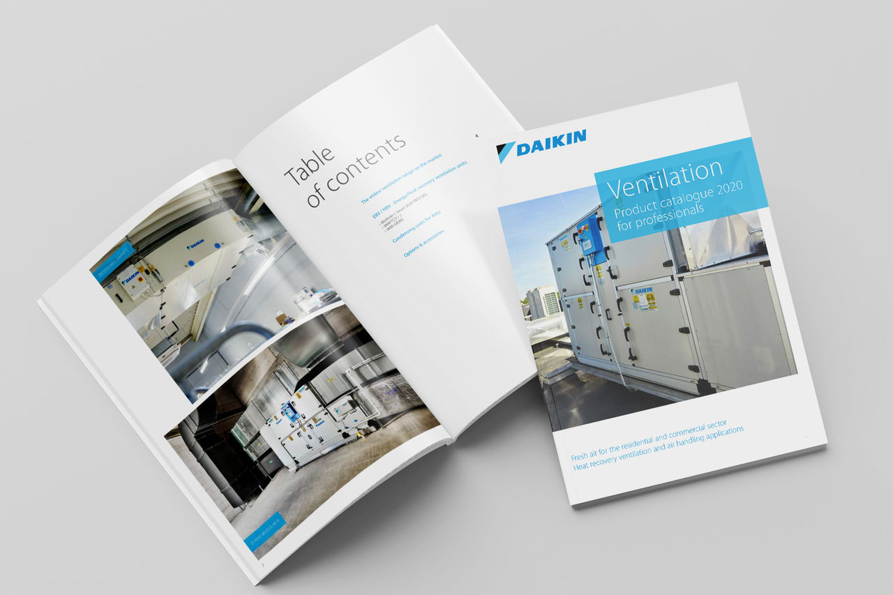 Cataloage de produse Daikin, deschise și închise.